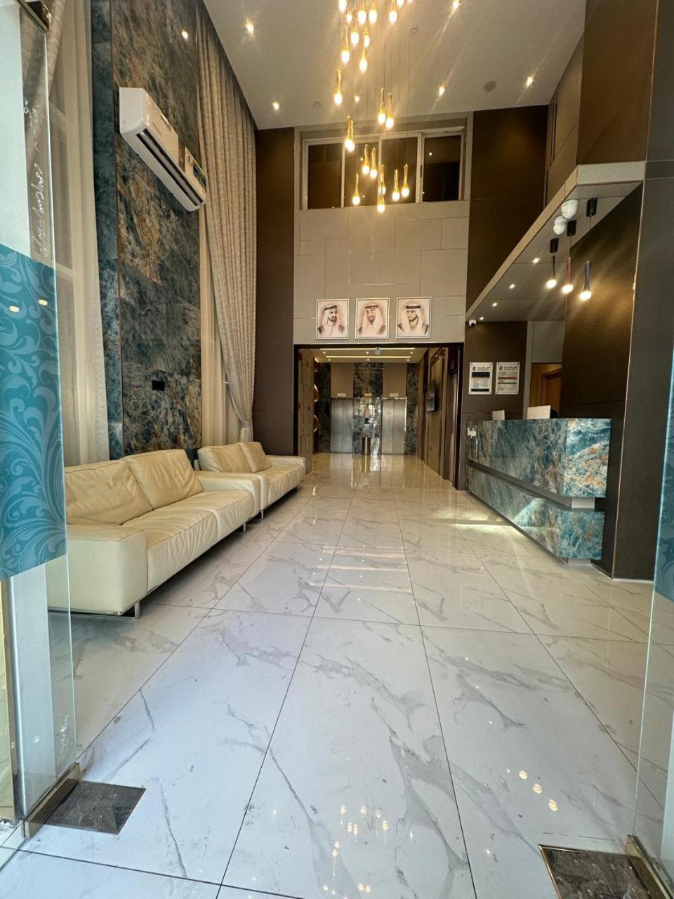 Sky Park Hotel Dubai Eksteriør billede