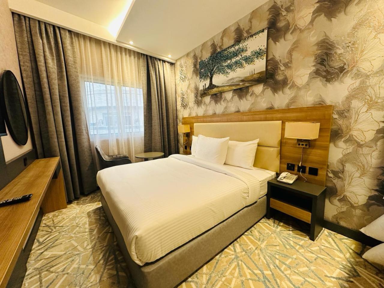 Sky Park Hotel Dubai Eksteriør billede